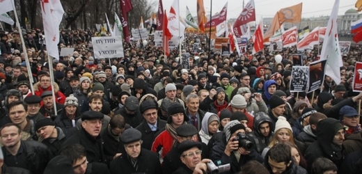 Tisíce Rusů demonstrují proti Putinovi.